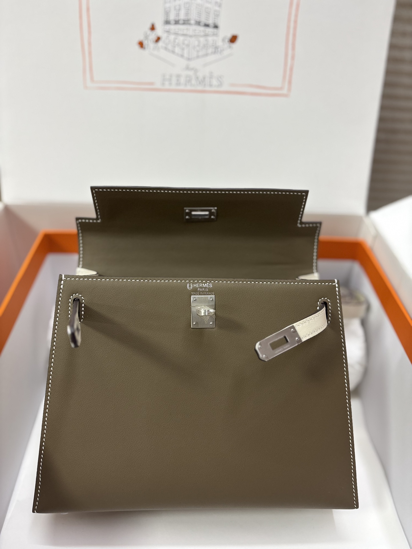 60f629db68d33ab9e4c9426c67f3ee6b_1765266533_7187.jpg 60f629db68d33ab9e4c9426c67f3ee6b_1765266533_7187.jpg