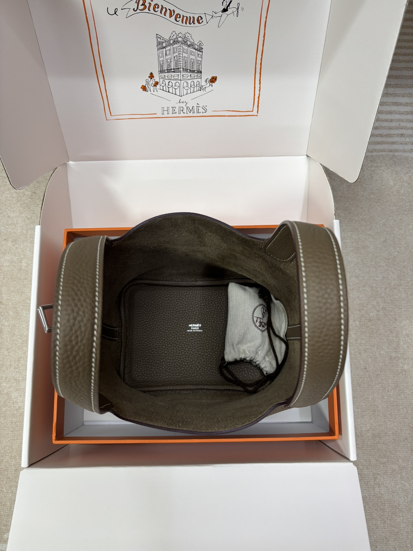 7bed26008f32d7d47e363f7b9784050c_1765345782_6534.jpg 7bed26008f32d7d47e363f7b9784050c_1765345782_6534.jpg