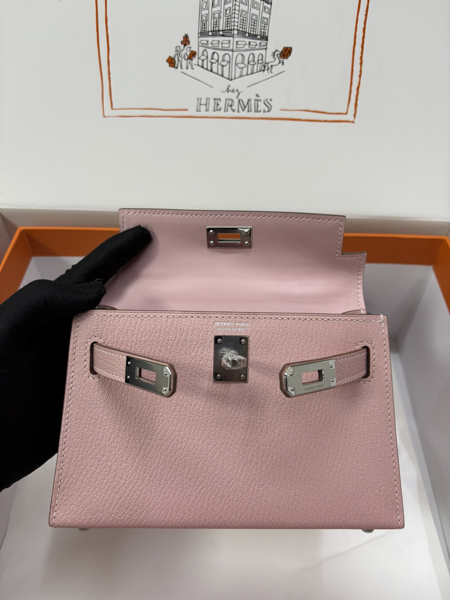 7f7747a4bc114ced3e24705796168914_1765185486_6282.jpg 7f7747a4bc114ced3e24705796168914_1765185486_6282.jpg