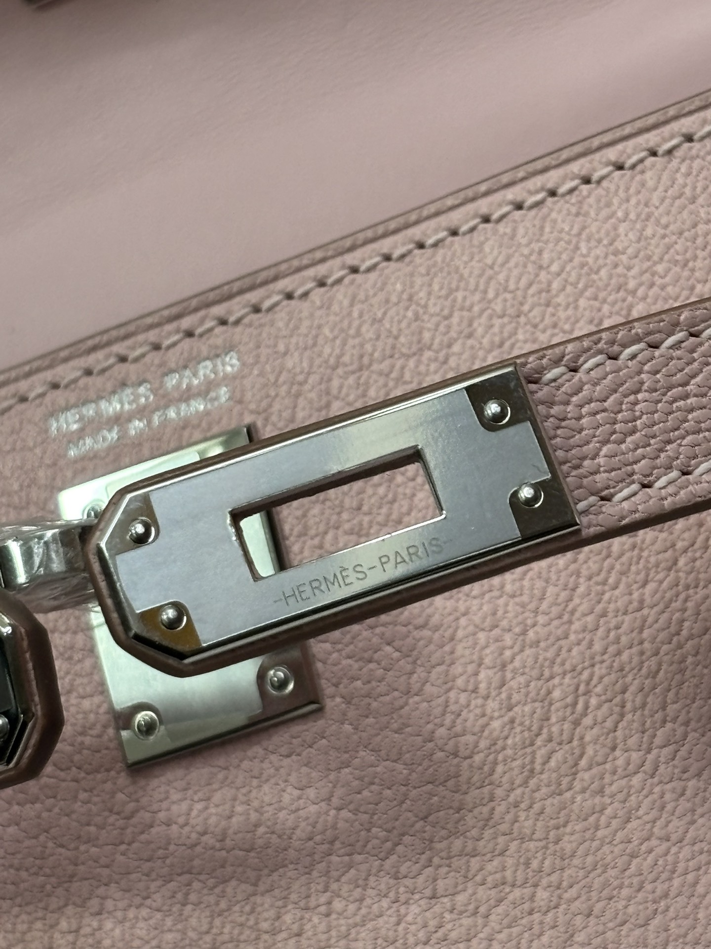 7f7747a4bc114ced3e24705796168914_1765185519_1131.jpg 7f7747a4bc114ced3e24705796168914_1765185519_1131.jpg