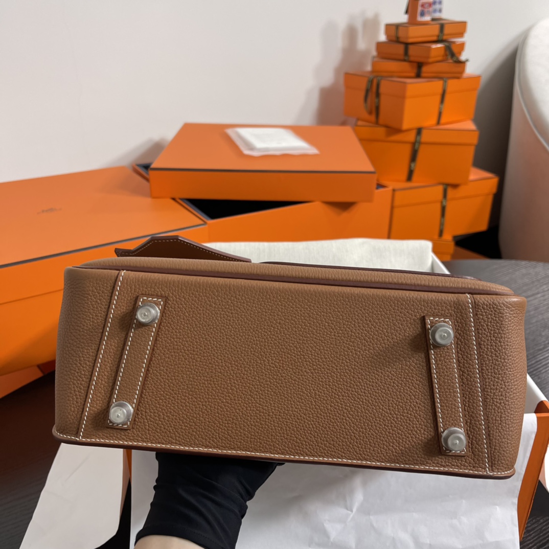 7f7747a4bc114ced3e24705796168914_1765189565_7454.jpg 7f7747a4bc114ced3e24705796168914_1765189565_7454.jpg