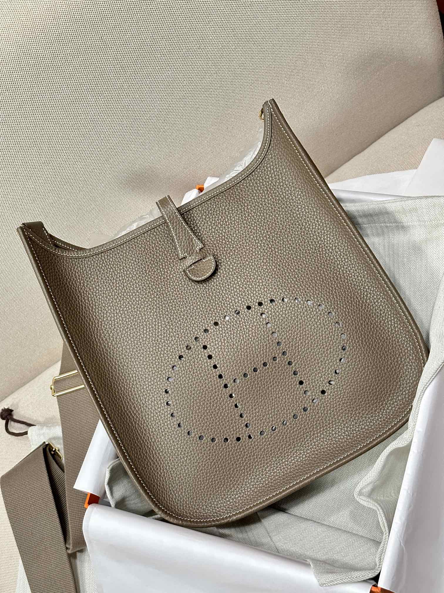 7f7747a4bc114ced3e24705796168914_1765200679_7669.jpg 7f7747a4bc114ced3e24705796168914_1765200679_7669.jpg