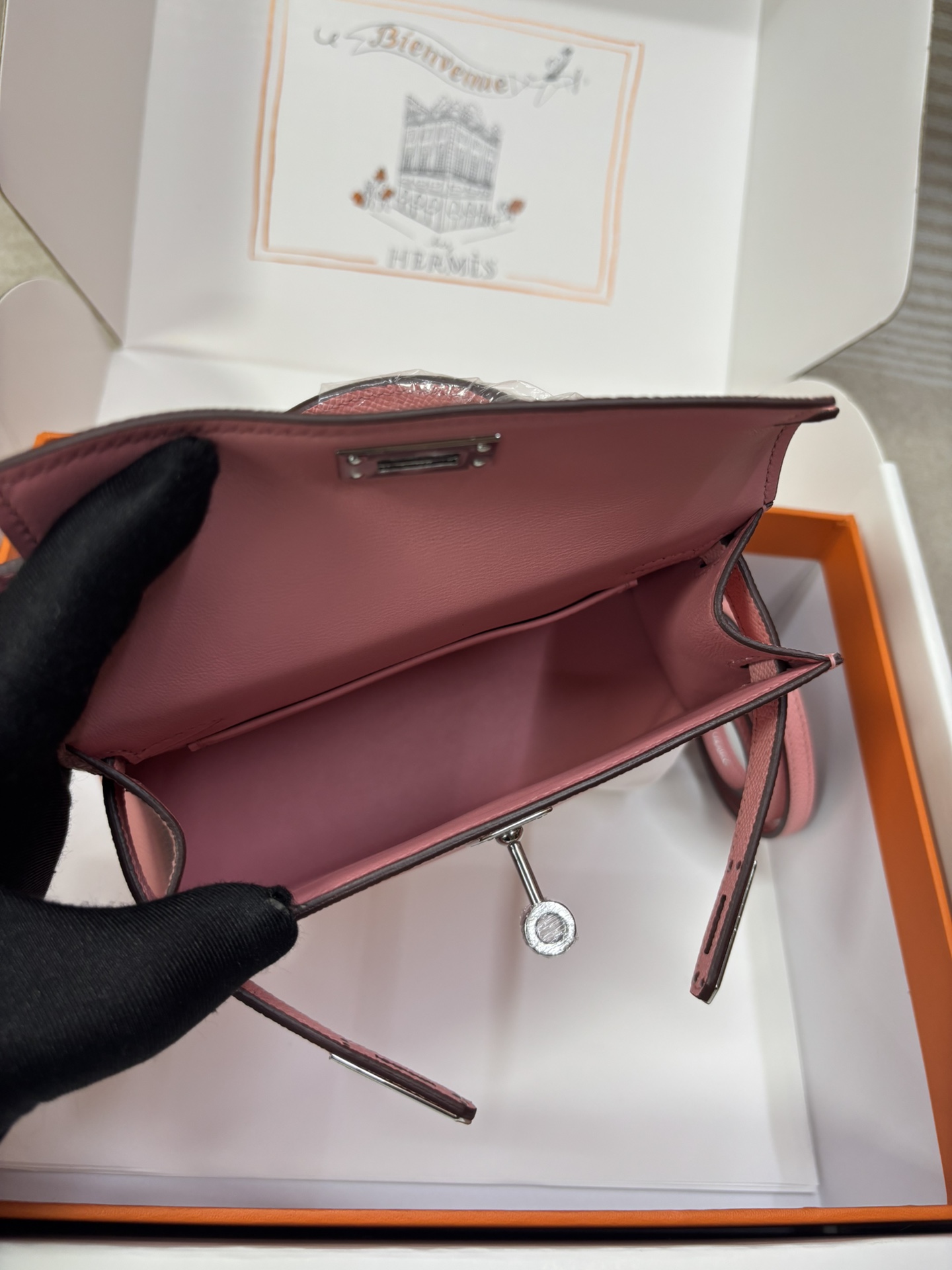 b5c0214cd88ffd5d94a597275b796490_1765435334_0392.jpg b5c0214cd88ffd5d94a597275b796490_1765435334_0392.jpg