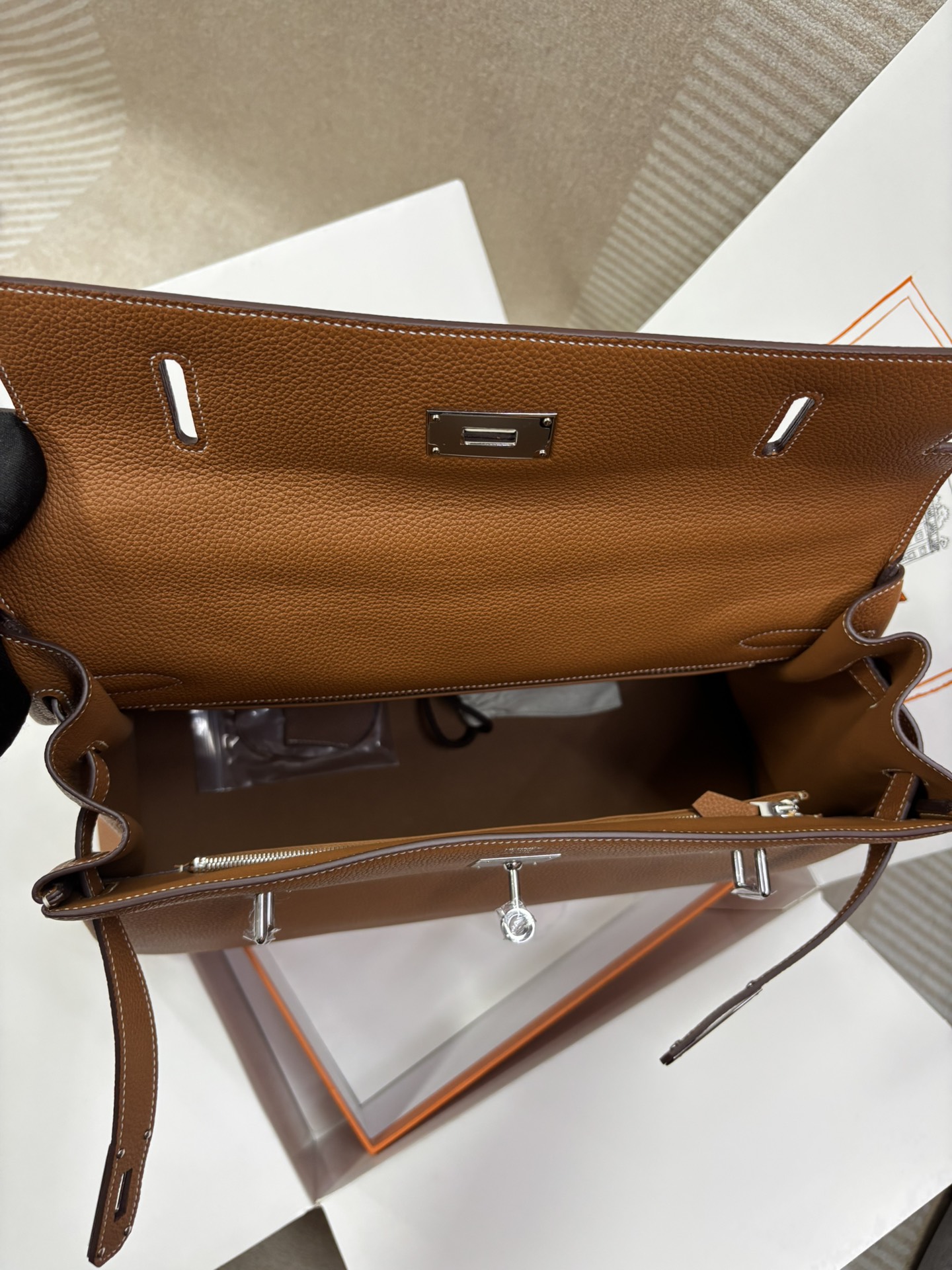 b5c0214cd88ffd5d94a597275b796490_1765435673_5273.jpg b5c0214cd88ffd5d94a597275b796490_1765435673_5273.jpg